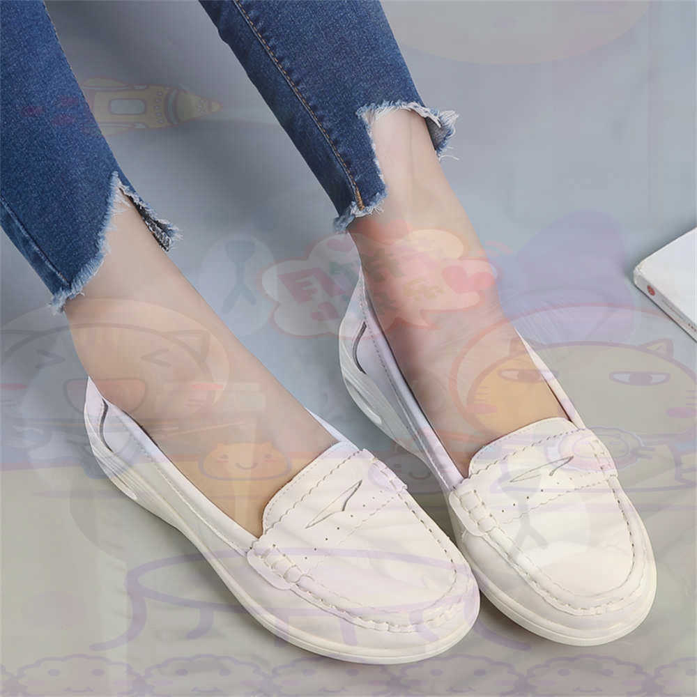 Luxury Lifestyle Shows - Yumuşak Slip-on Bayan Büyük Boy Ayakkabı